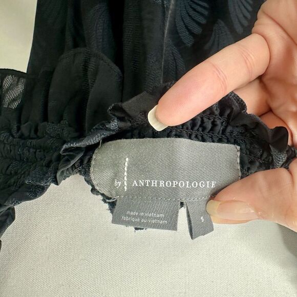 Anthropologie Black Leaf Print Finn Open Shoulder Ruffle Smocked Blouse S NWT - Picture 8 of 12